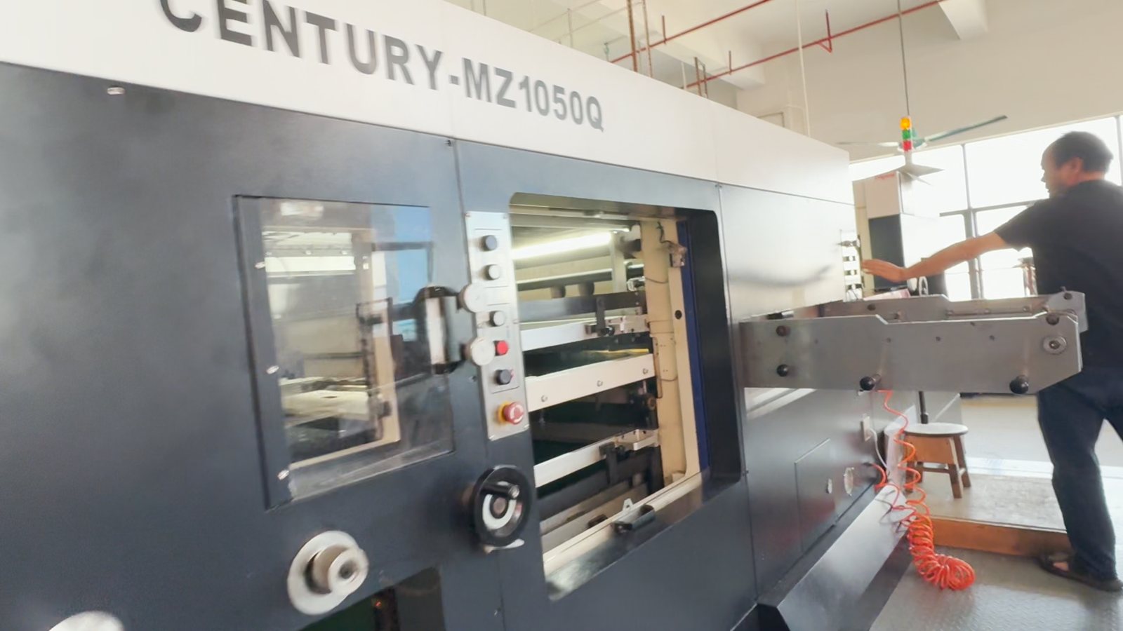 Die cutting machine